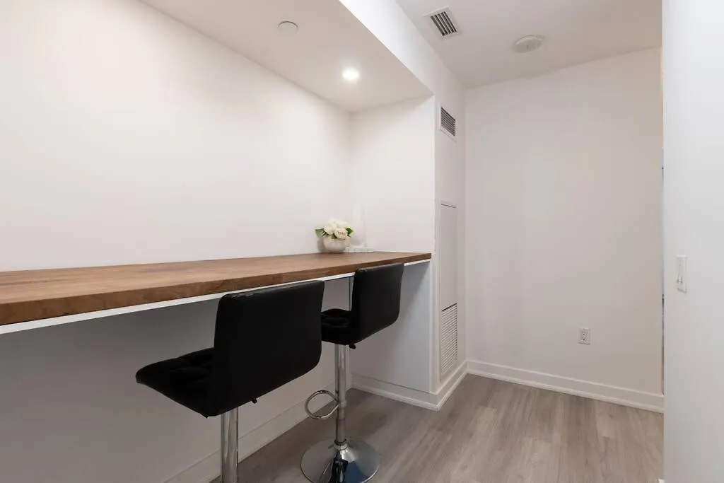 Apartment Luxe 2 Bed Suite Downtown Toronto Near Waterfront